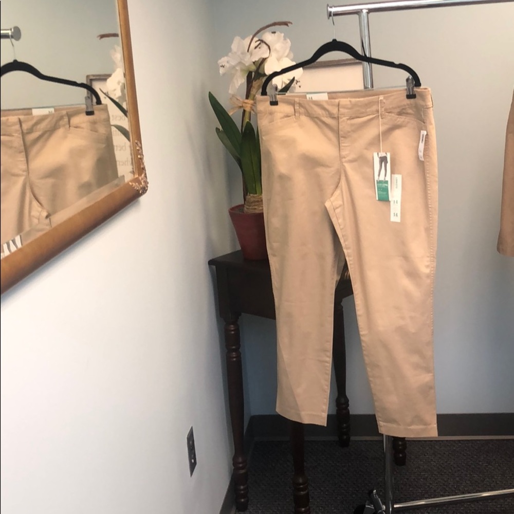 Khaki pants ankle length